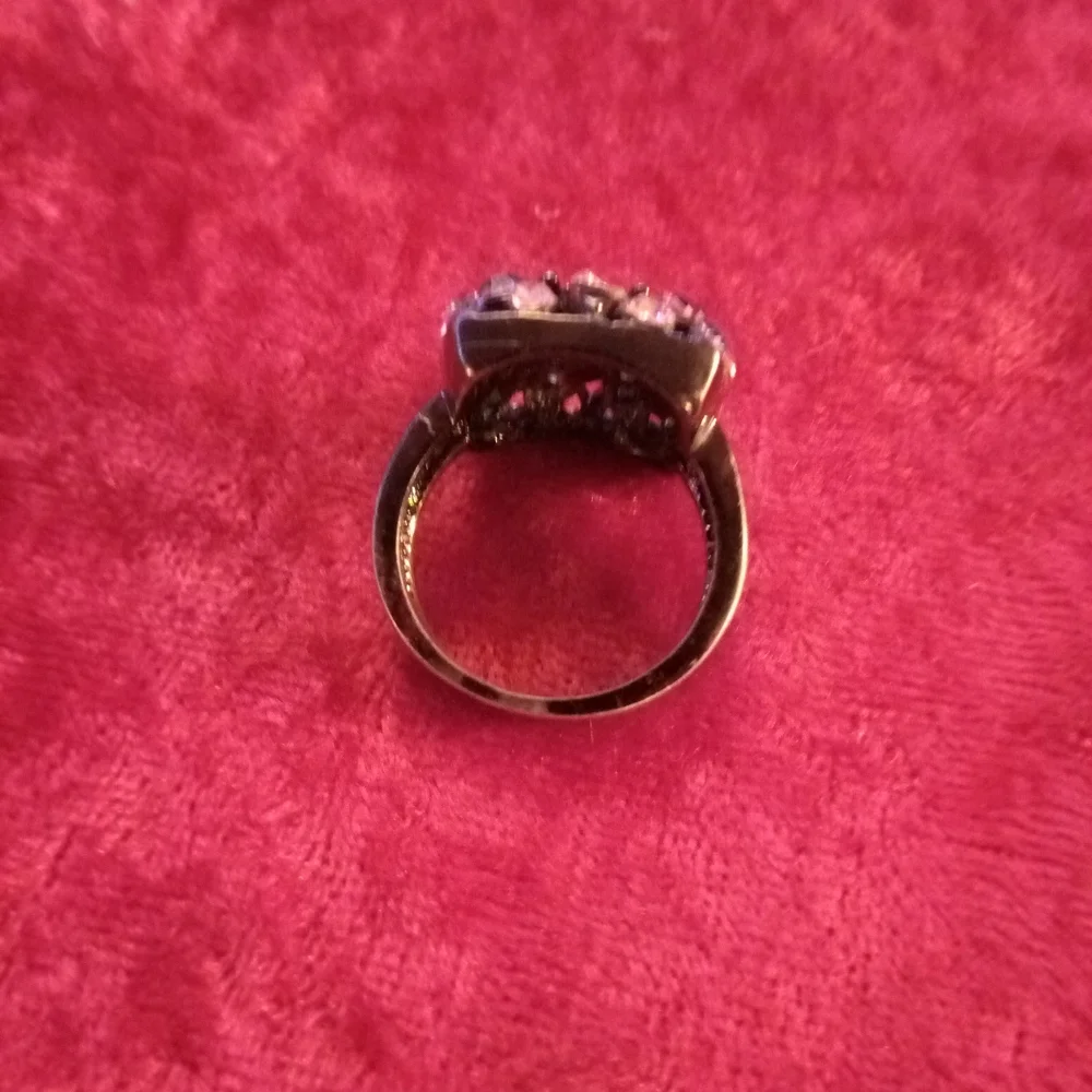 Elegant Multi-Color Rhinestone Statement Ring 8 - Picture 5 of 6